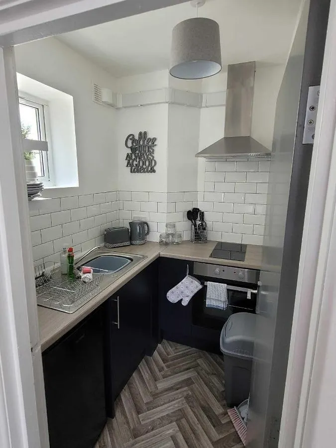 Blackpool Abode - Sunny Suite Apartment
