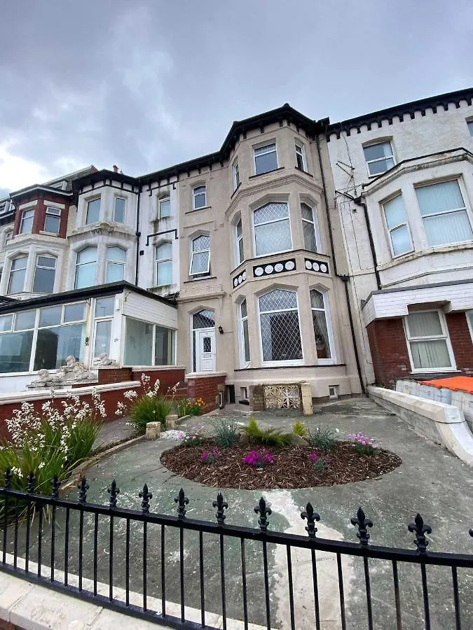 Blackpool Abode - Sunny Suite Apartment
